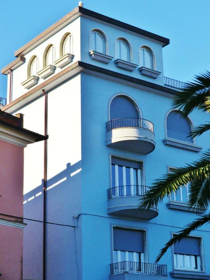 韦内雷港Terrazza Bello公寓 外观 照片